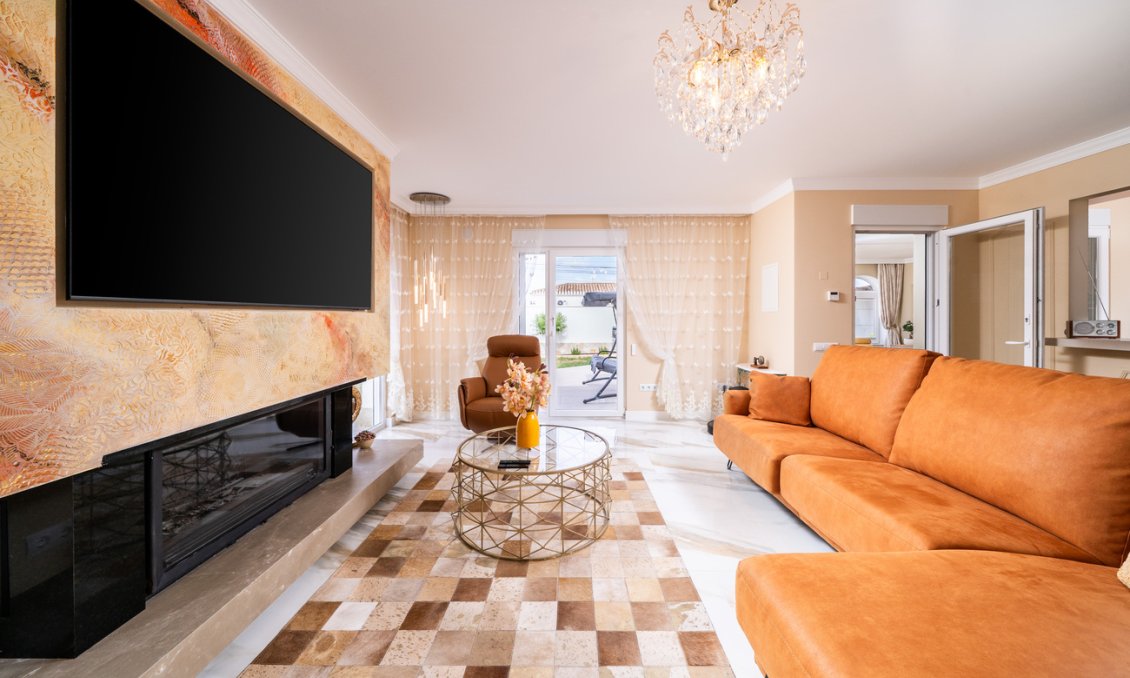 Resale - Villa -
Torrevieja - Costa Blanca