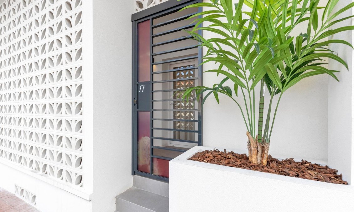 Neue Gebäude - Wohnung -
Torrevieja - Playa Los Naufragos