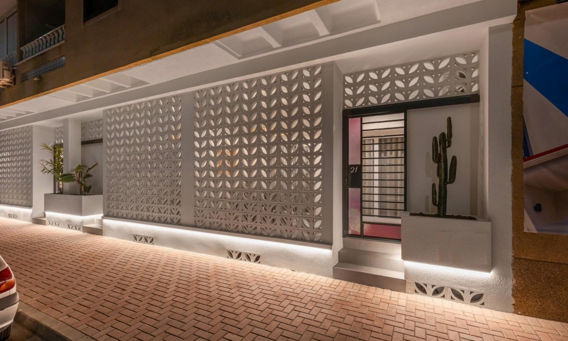 Neue Gebäude - Wohnung -
Torrevieja - Playa Los Naufragos