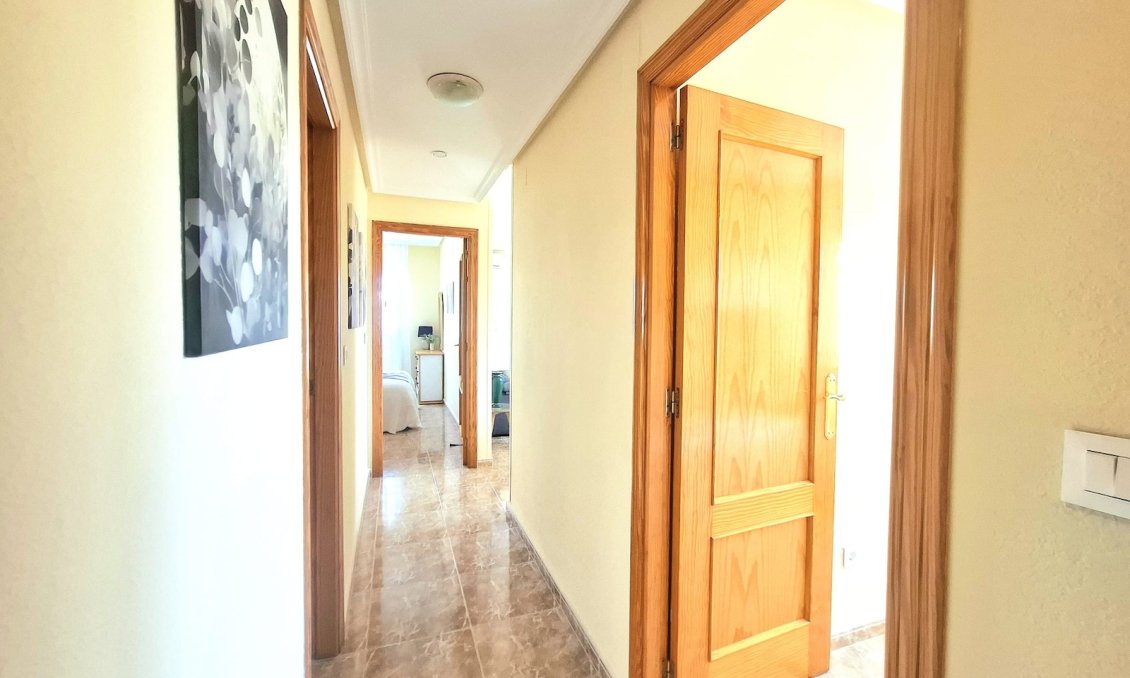 Resale - Apartment -
Torrevieja - Costa Blanca