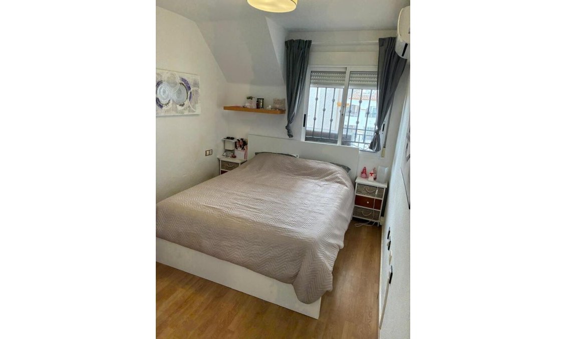 Wiederverkauf - Penthouse Penthouse -
Vistabella Golf Entre Naranjos - Costa Blanca