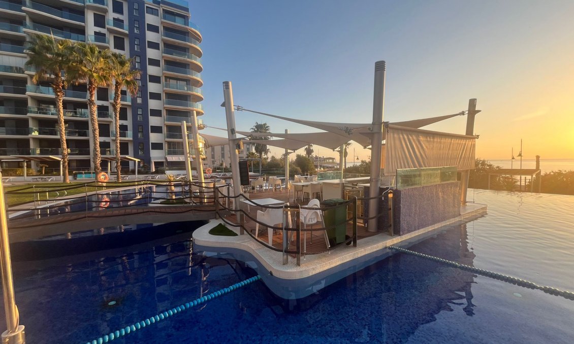 Resale - Apartment -
Punta Prima - Costa Blanca