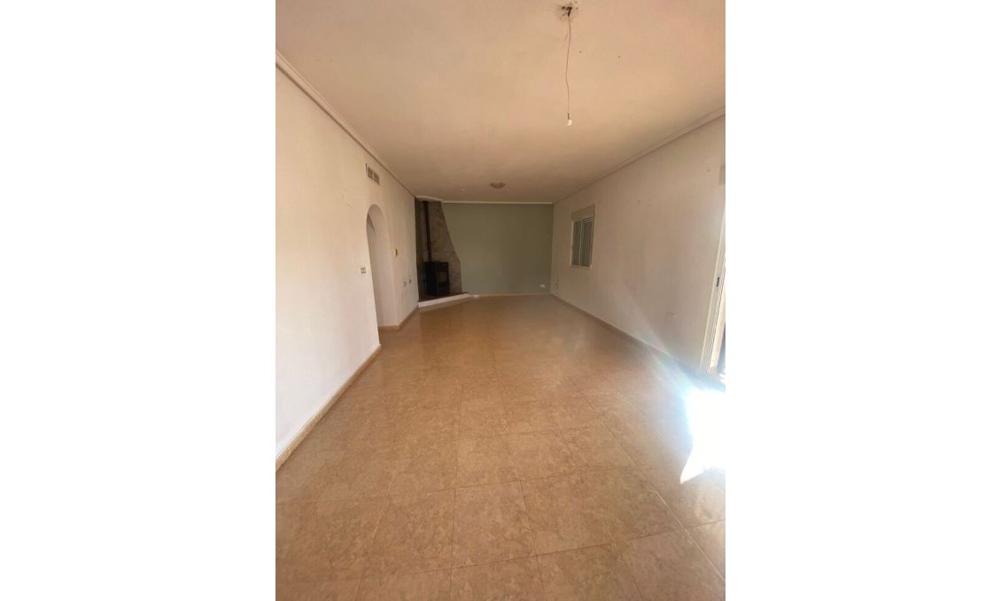 Resale - Villa -
Catral - Costa Blanca