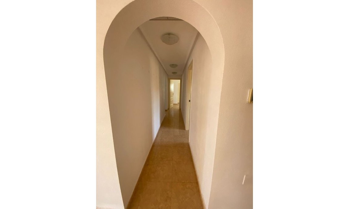 Resale - Villa -
Catral - Costa Blanca