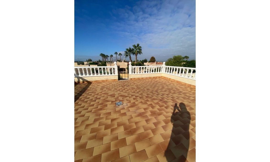 Resale - Villa -
Catral - Costa Blanca