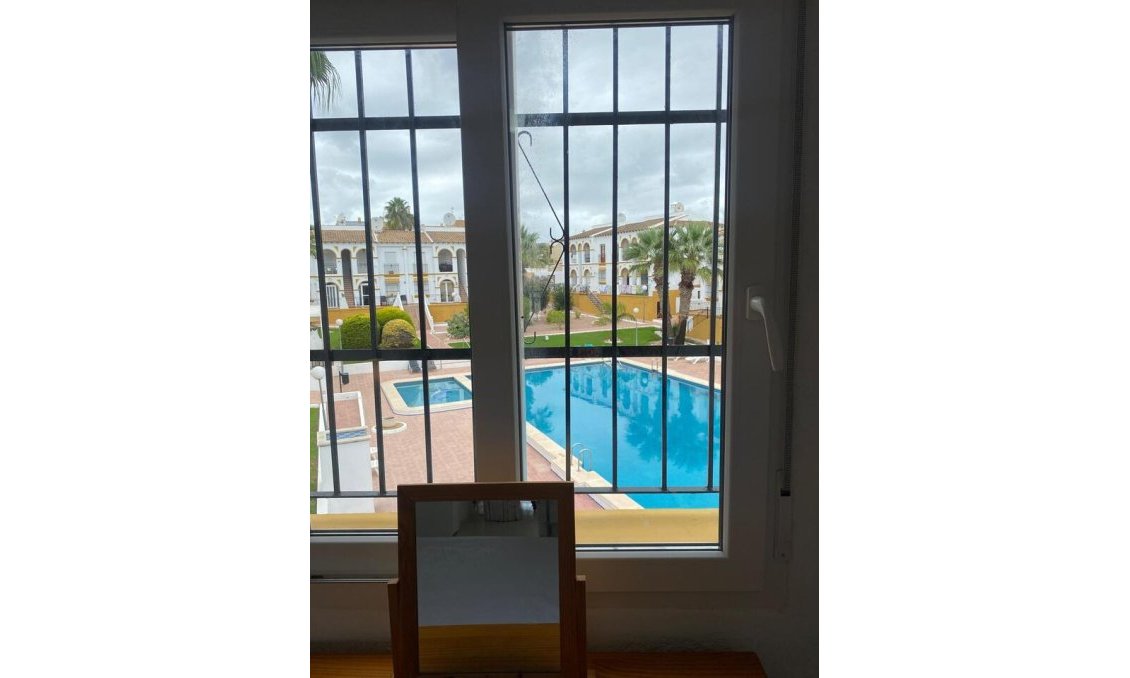 Resale - Apartment -
Villamartin - Costa Blanca