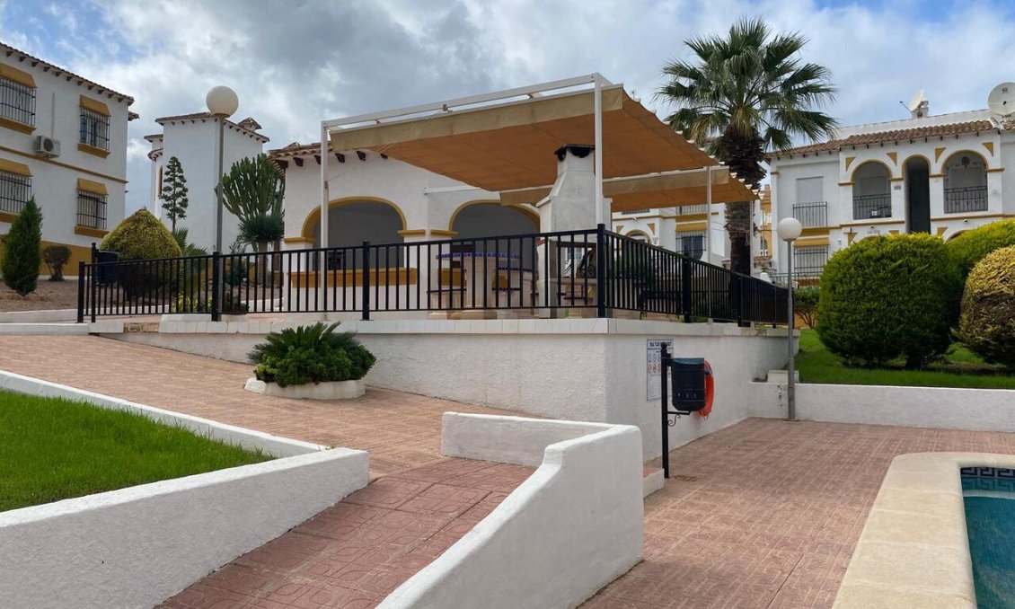 Resale - Apartment -
Villamartin - Costa Blanca