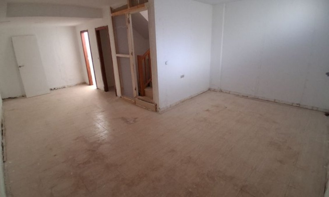 Resale - Villa -
Orihuela - Inland