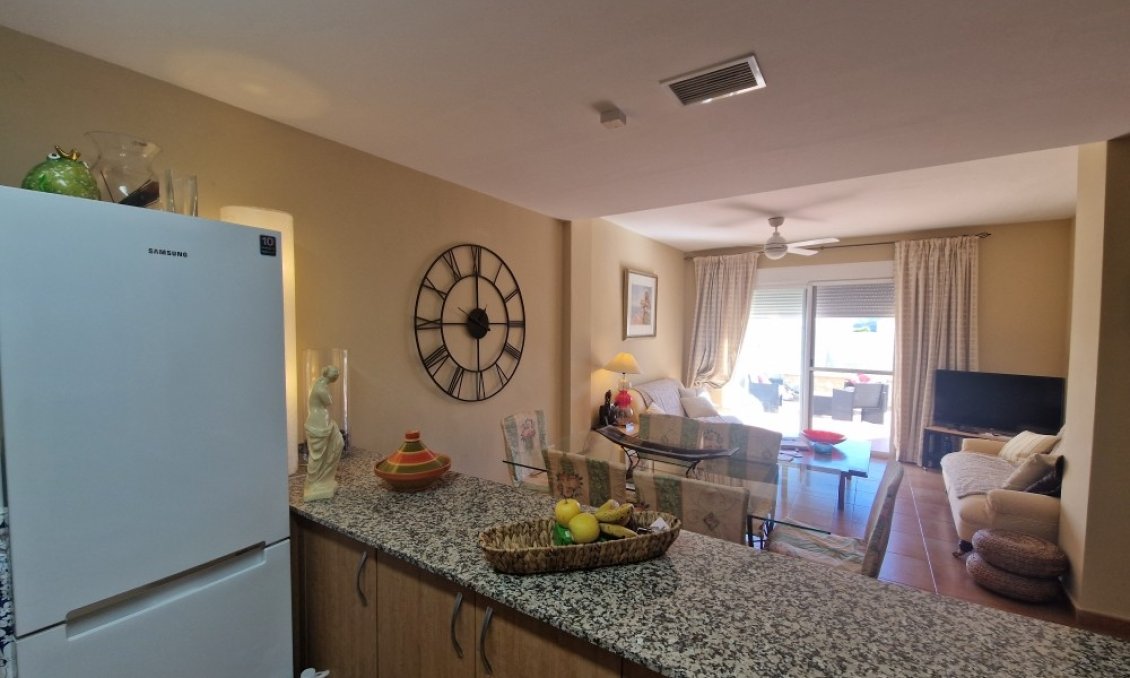 Wiederverkauf - Semi Detached -
Relleu - Inland