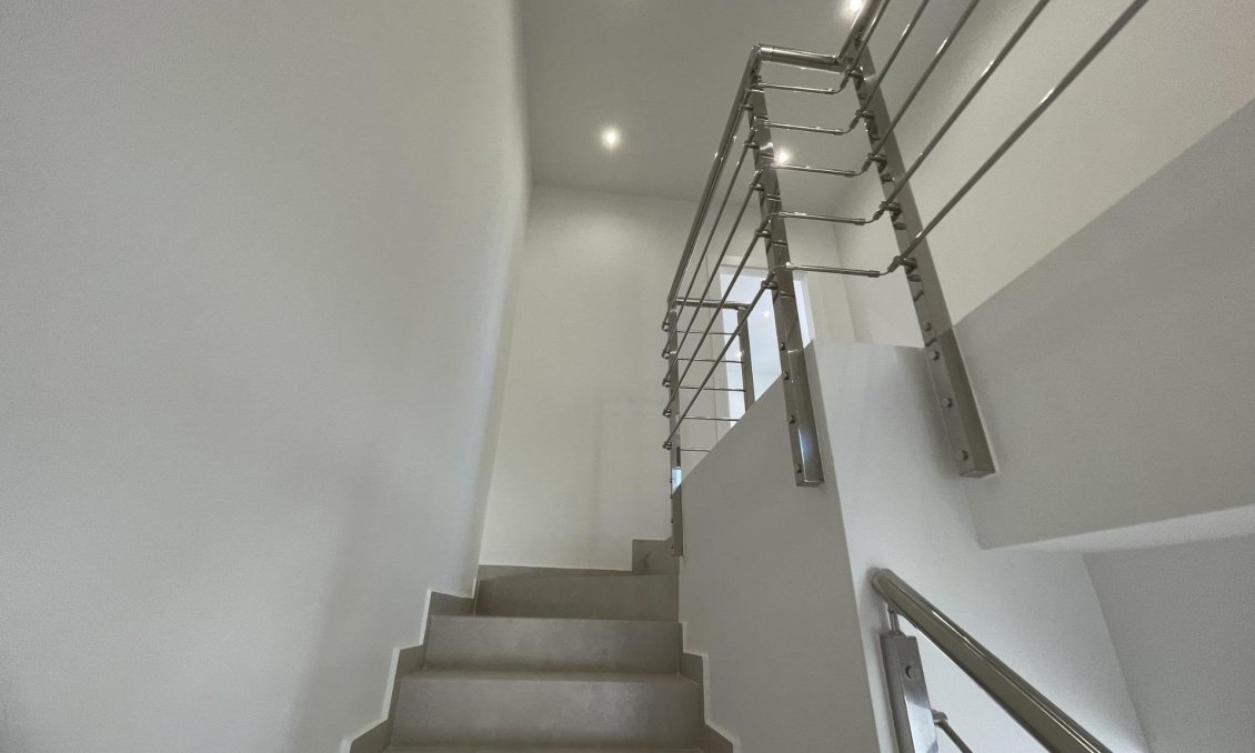 Neue Gebäude - Villa -
Almoradí - Heredades