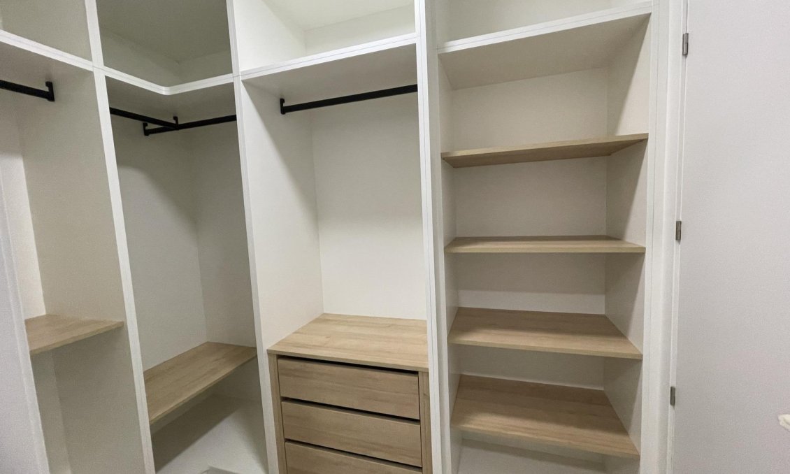 Neue Gebäude - Villa -
Almoradí - Heredades