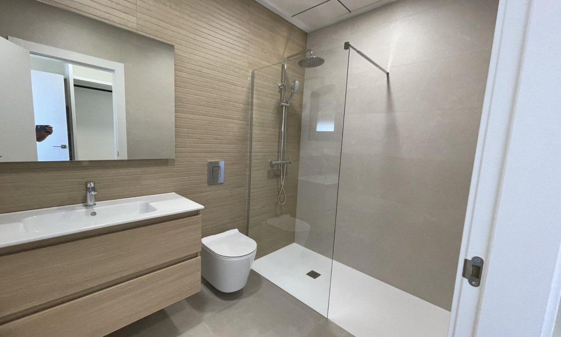 Neue Gebäude - Villa -
Almoradí - Heredades