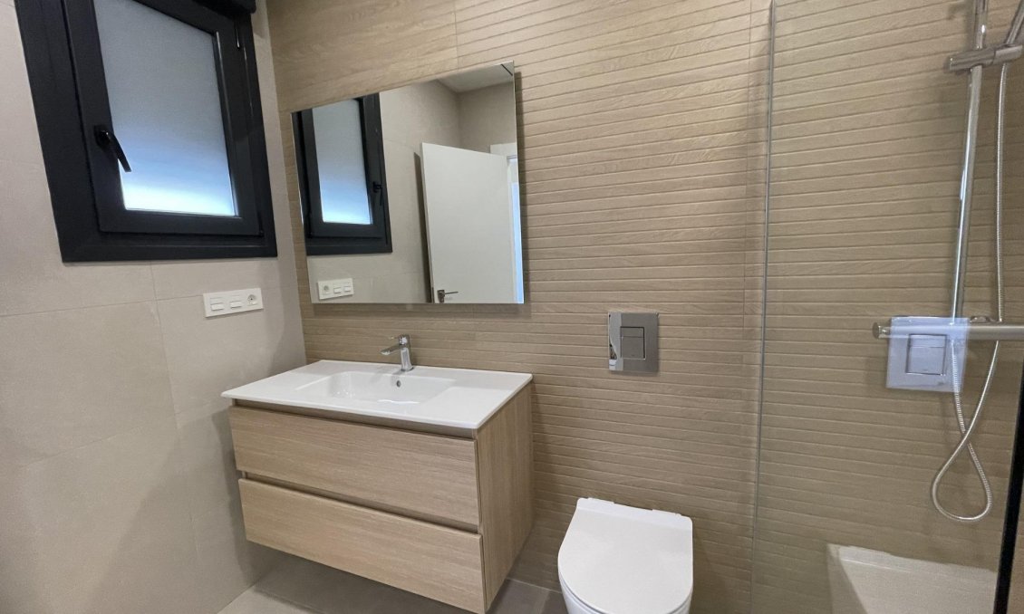 Neue Gebäude - Villa -
Almoradí - Heredades