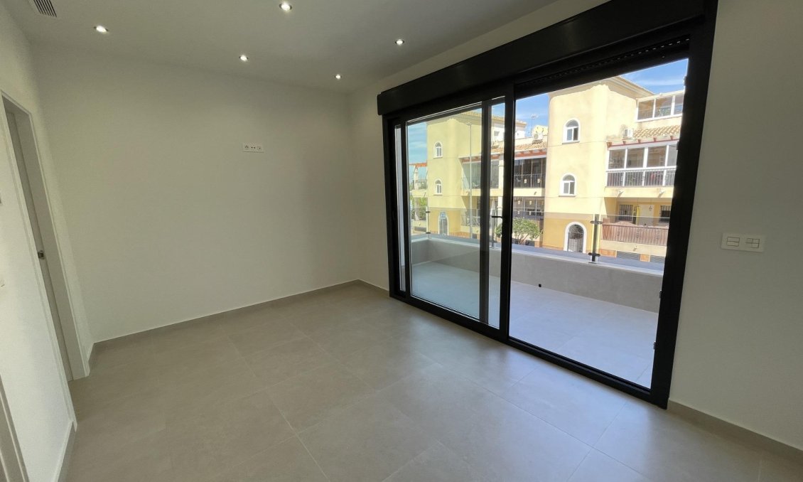 Neue Gebäude - Villa -
Almoradí - Heredades