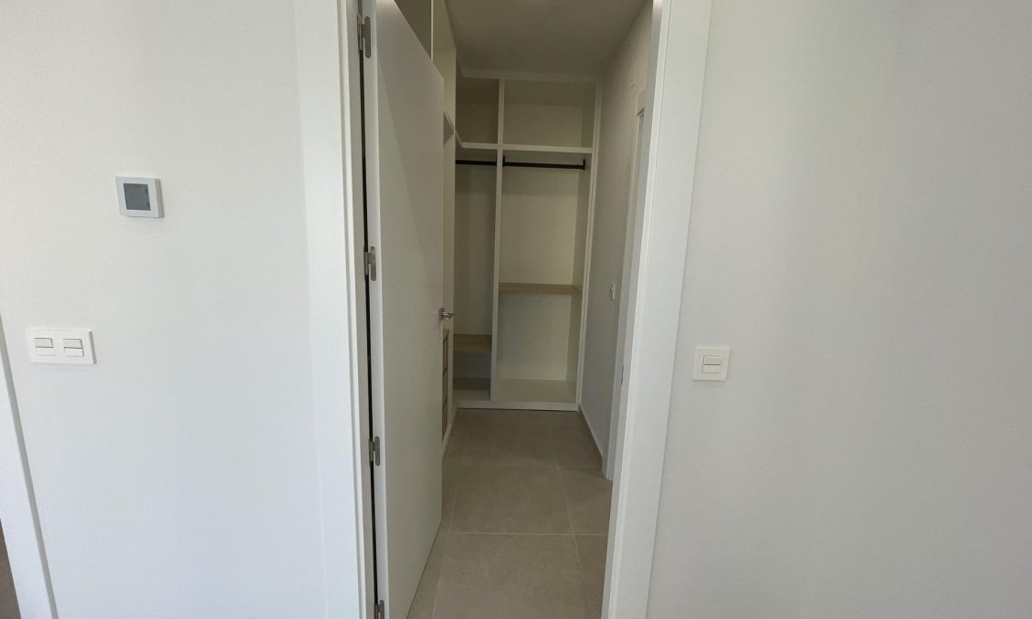 Neue Gebäude - Villa -
Almoradí - Heredades