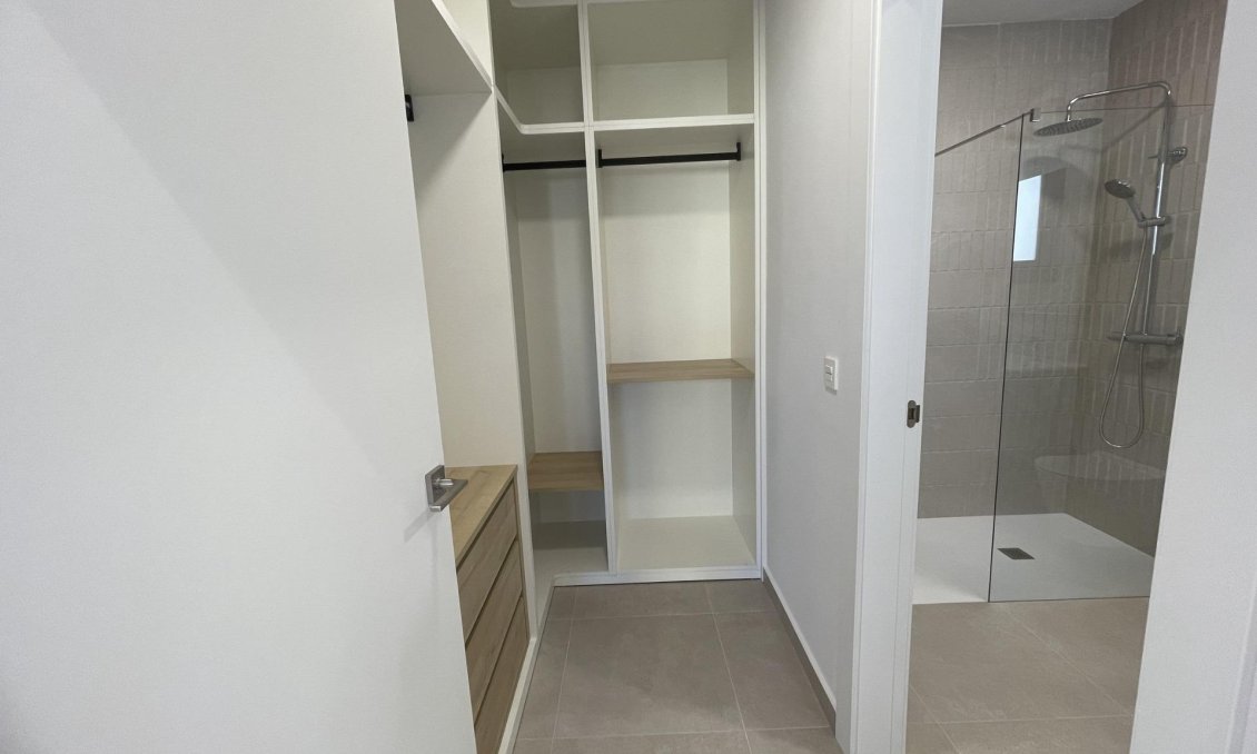 Neue Gebäude - Villa -
Almoradí - Heredades