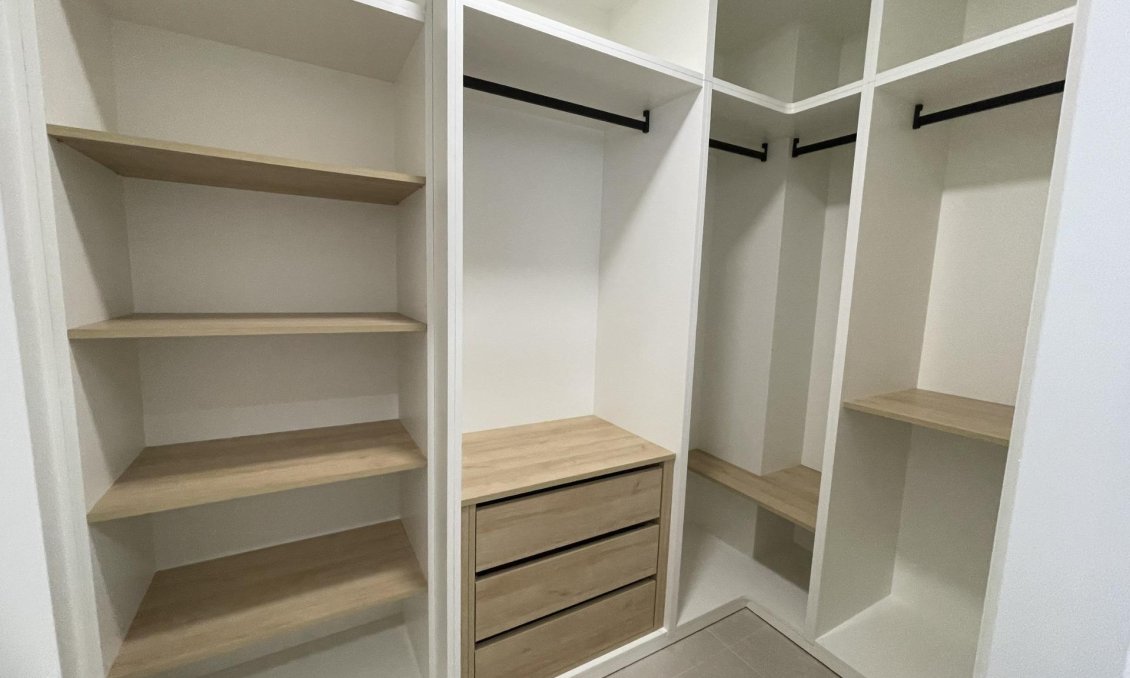 Neue Gebäude - Villa -
Almoradí - Heredades