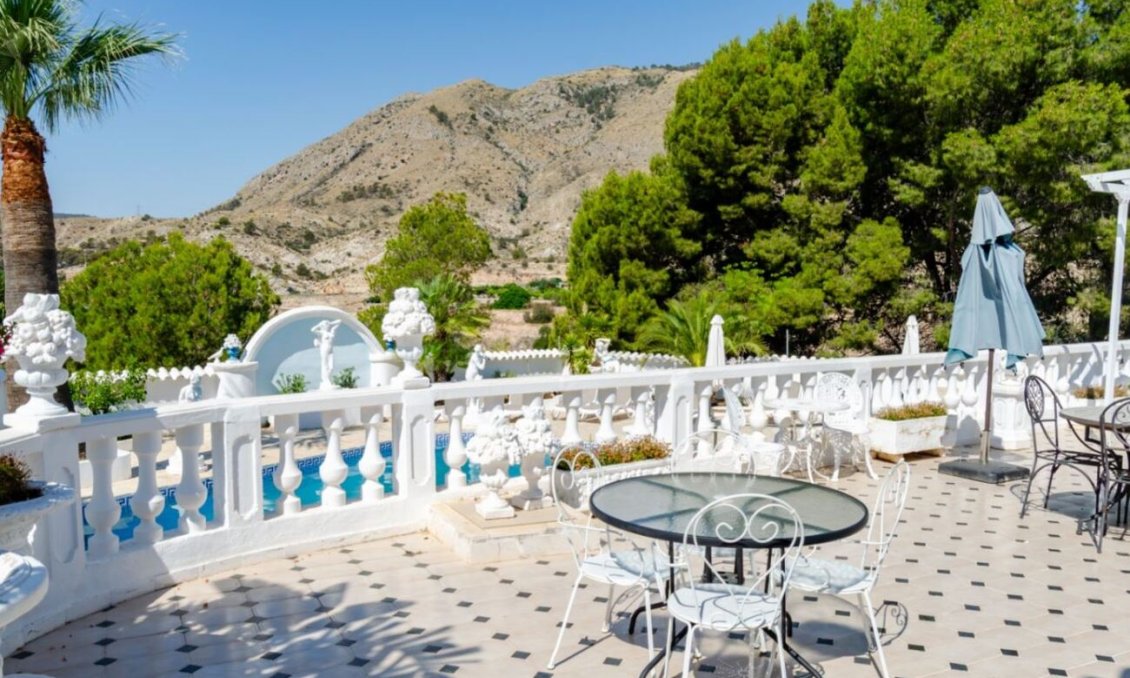 Resale - Villa -
Orxeta