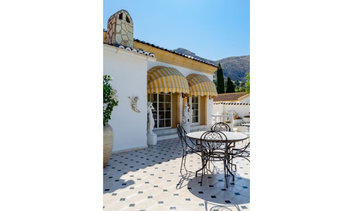 Resale - Villa -
Orxeta