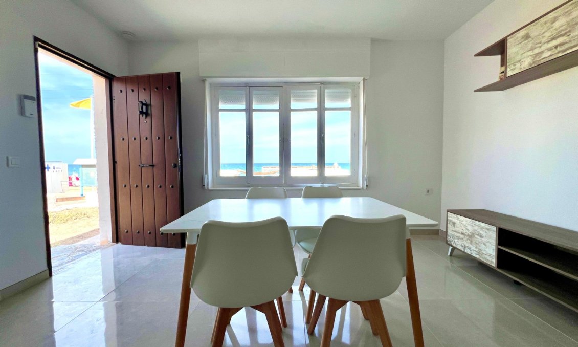 Wiederverkauf - Villa -
La Mata - Costa Blanca