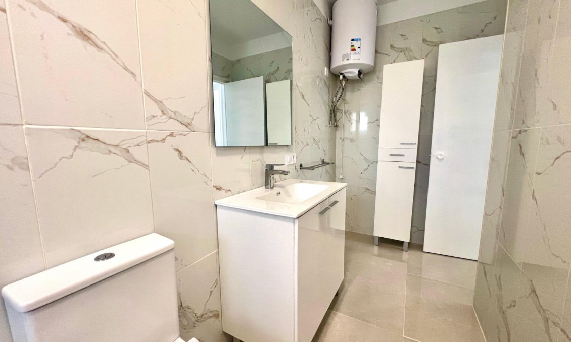 Wiederverkauf - Villa -
La Mata - Costa Blanca