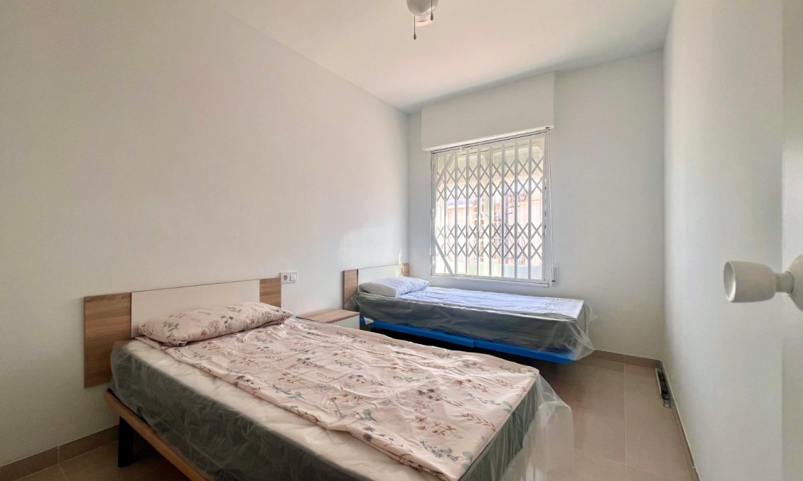 Wiederverkauf - Villa -
La Mata - Costa Blanca