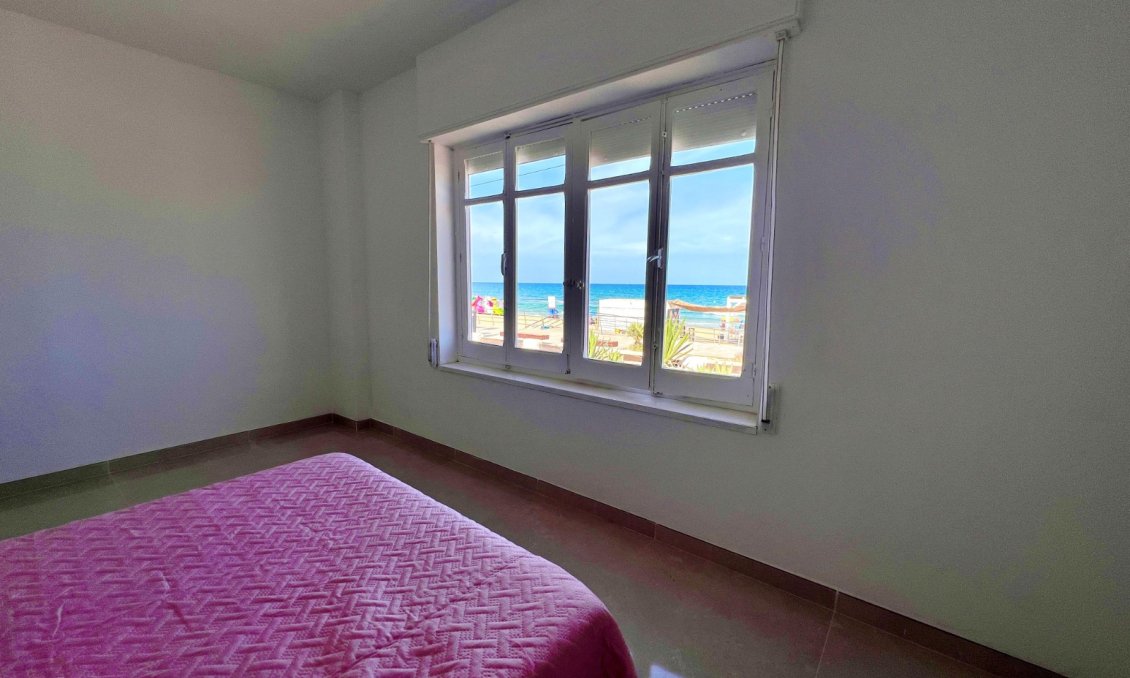 Wiederverkauf - Villa -
La Mata - Costa Blanca