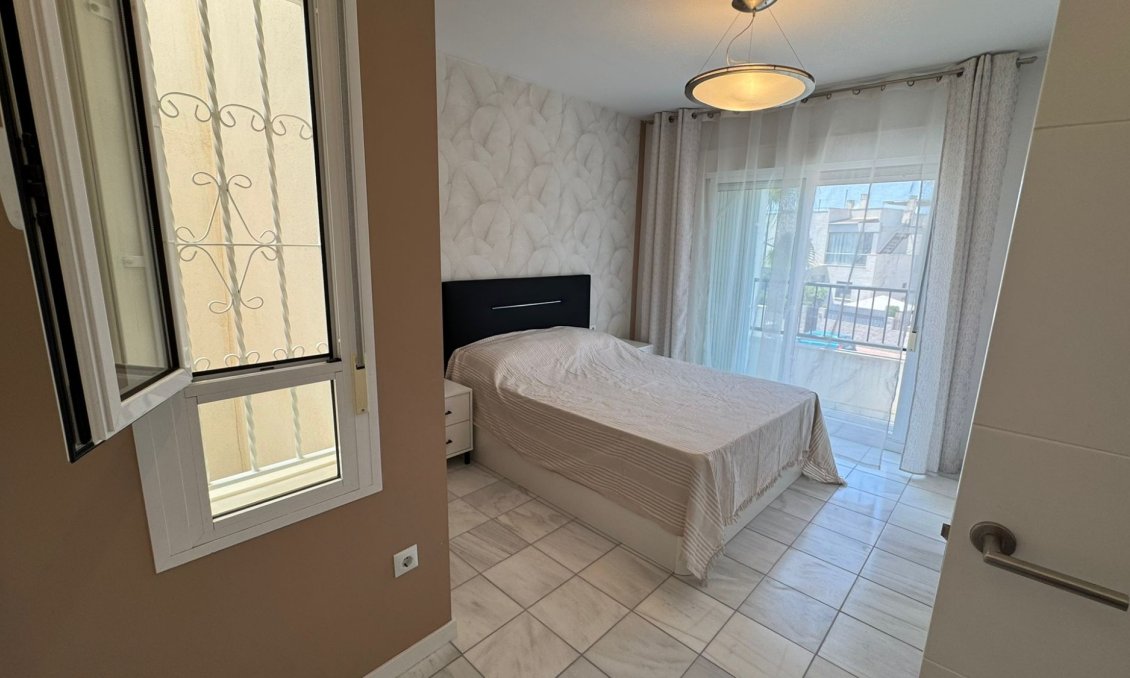 Wiederverkauf - Bungalow -
Torrevieja - Costa Blanca