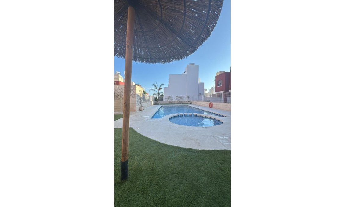 Wiederverkauf - Bungalow -
Torrevieja - Costa Blanca