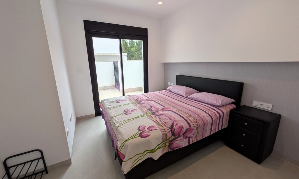 Wiederverkauf - Bungalow -
Pilar de la Horadada - Costa Blanca