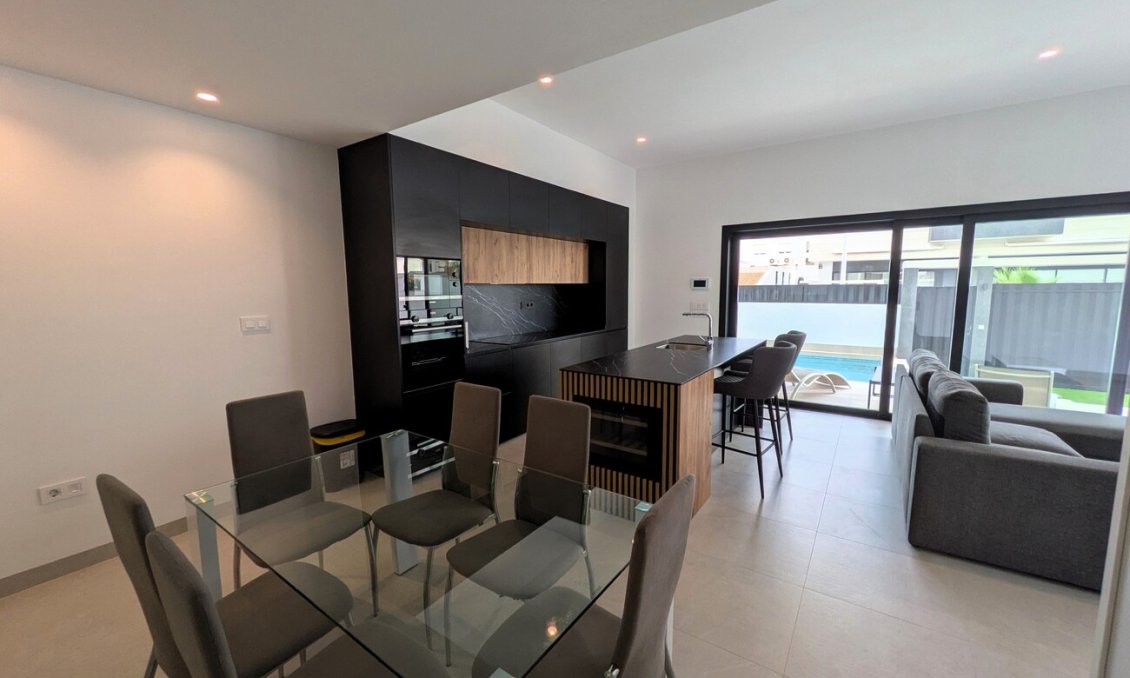 Wiederverkauf - Bungalow -
Pilar de la Horadada - Costa Blanca