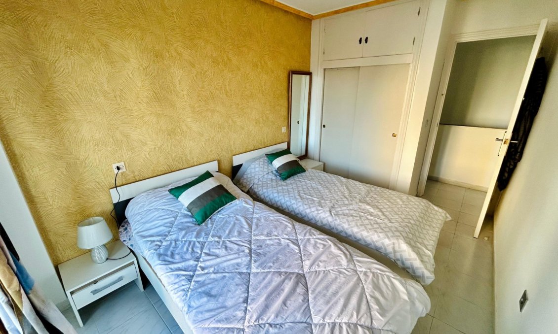 Resale - Duplex -
Torrevieja - Costa Blanca