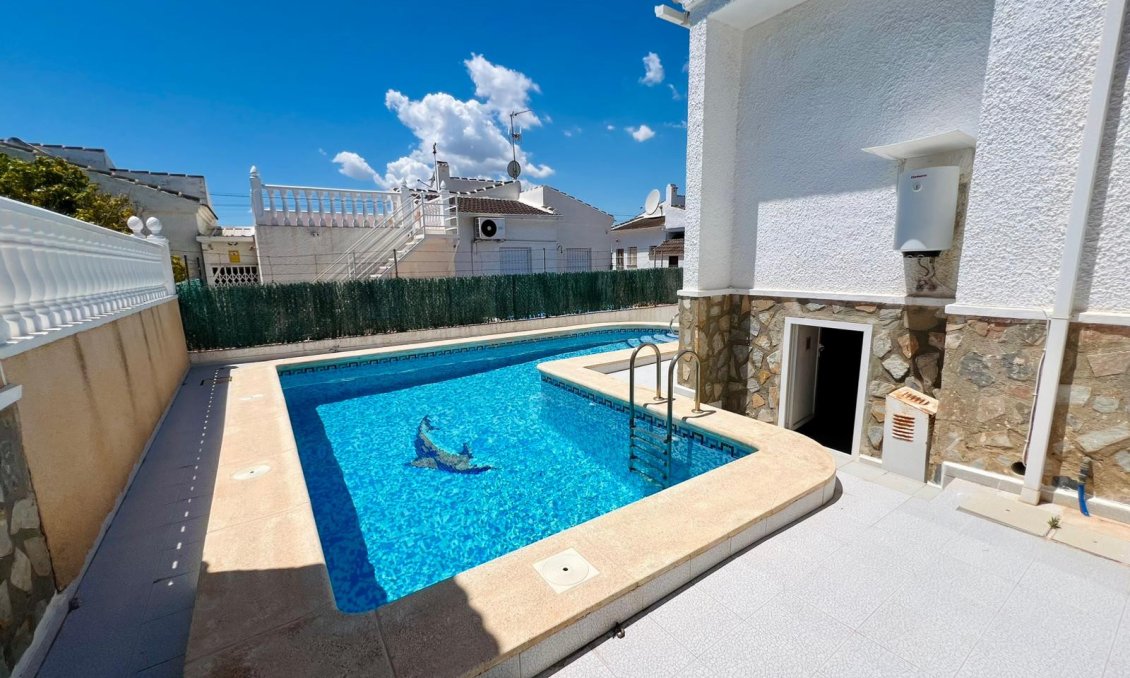 Resale - Town House -
Torrevieja - Costa Blanca