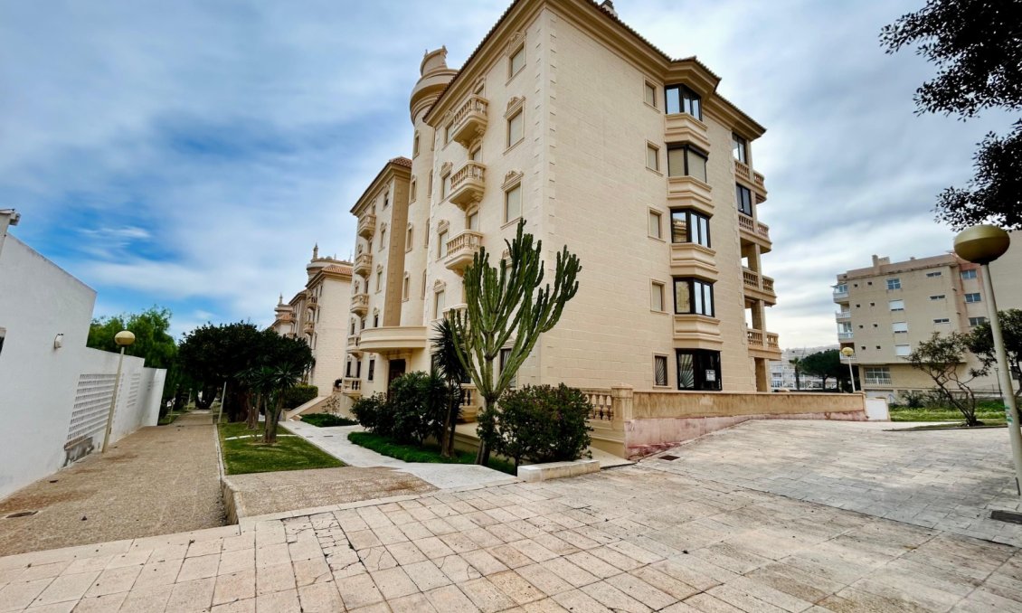 Resale - Apartment -
Guardamar del Segura - Costa Blanca