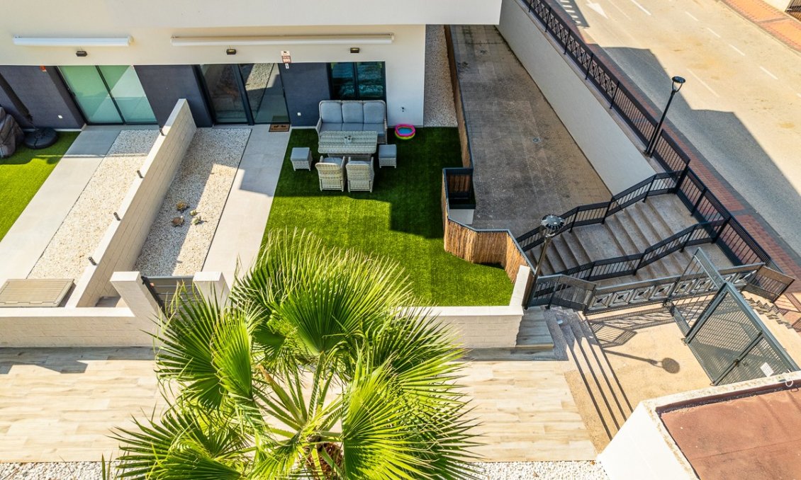 Resale - Apartment -
Lo Crispin - Inland