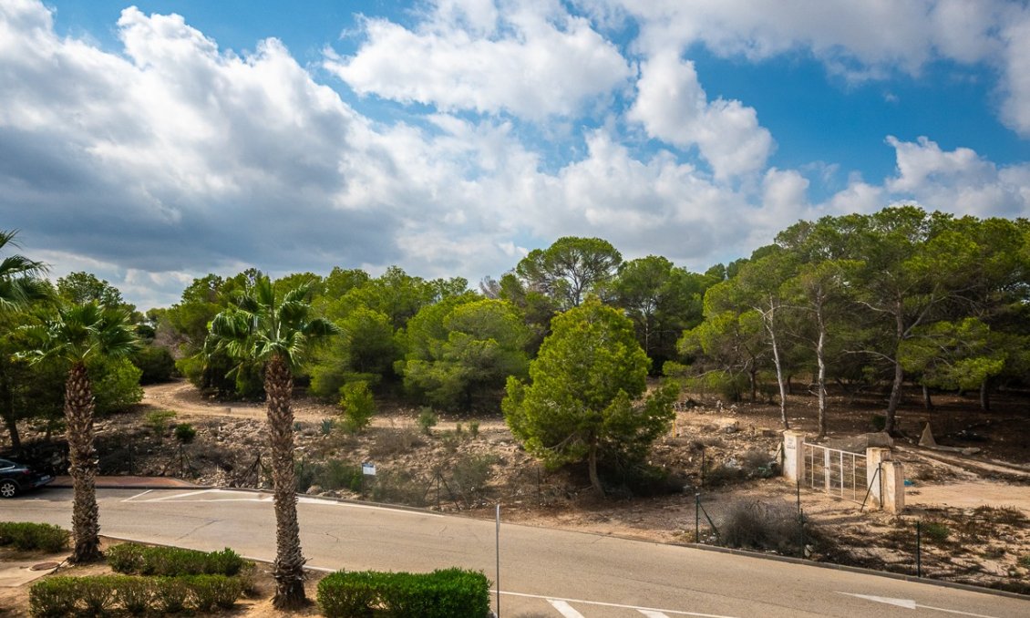 Resale - Apartment -
Lo Crispin - Inland