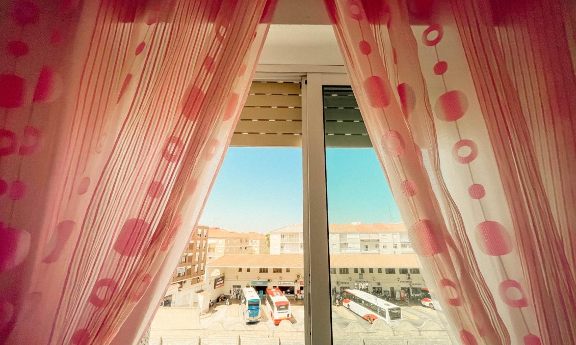 Wiederverkauf - Wohnung -
Torrevieja - Estacion De Autobuses