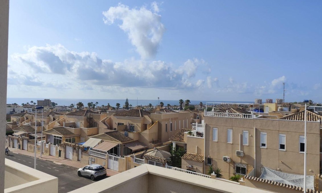 Wiederverkauf - Town House -
Torrevieja - Aguas Nuevas