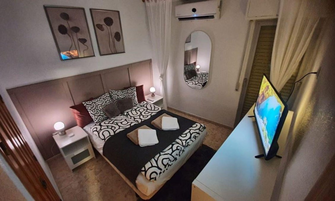 Resale - Apartment -
Torrevieja - Playa de los Locos