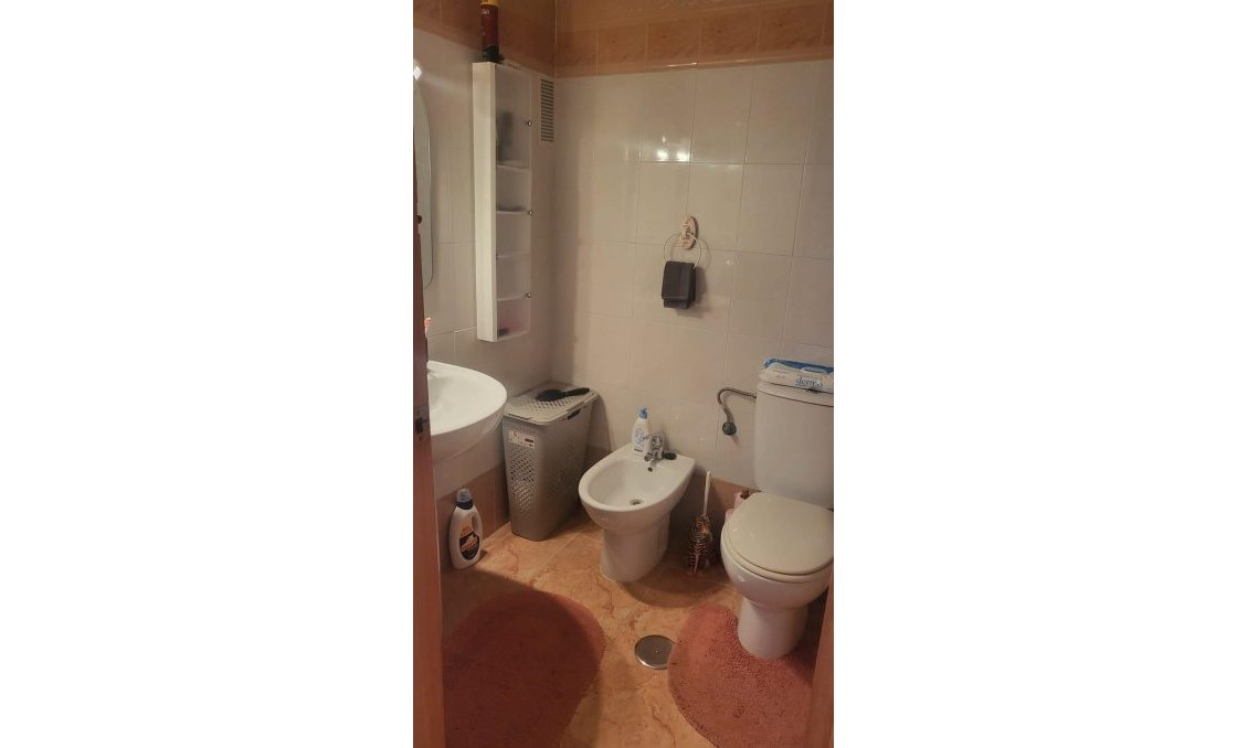 Resale - Bungalow -
Torrevieja - Torretas