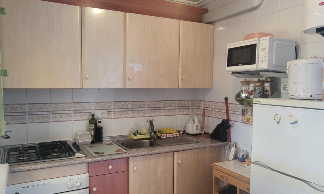 Resale - Bungalow -
Torrevieja - Torretas