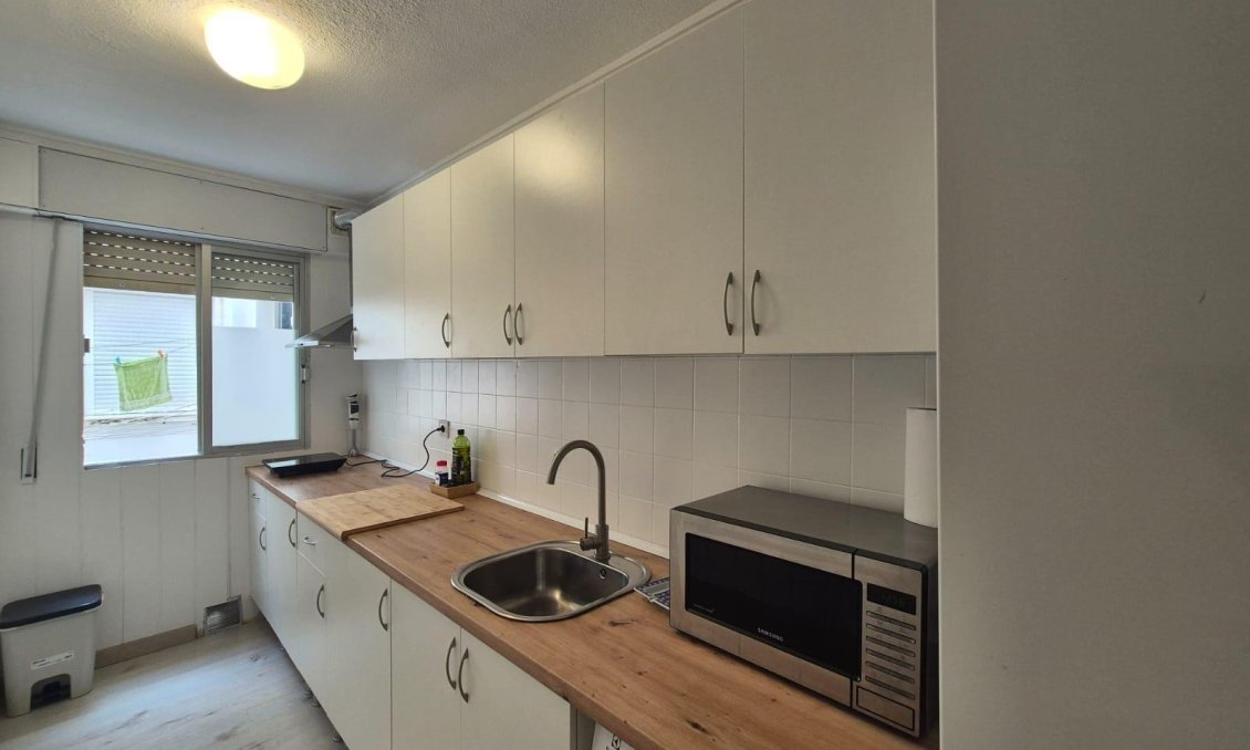 Resale - Apartment -
Torrevieja - Punta Prima