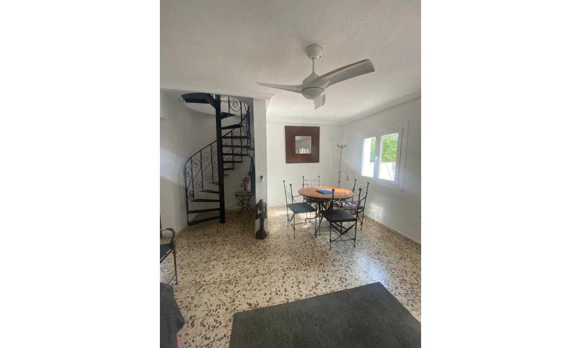 Wiederverkauf - Villa -
Los Balcones - Costa Blanca