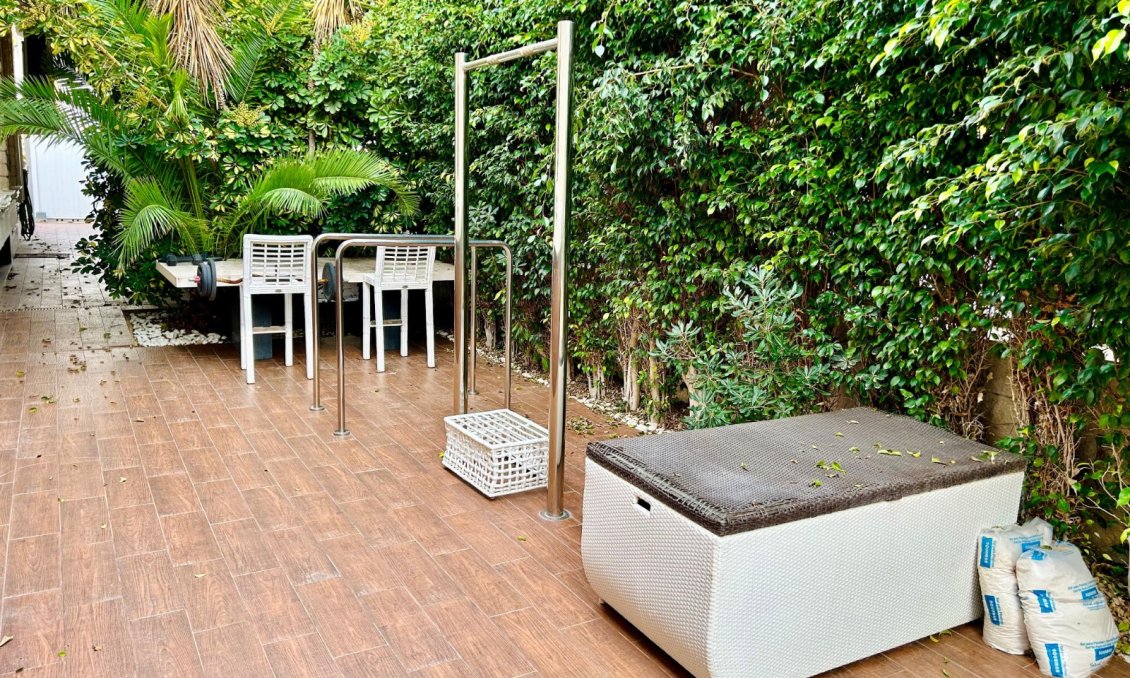 Resale - Villa -
Torrevieja - Costa Blanca