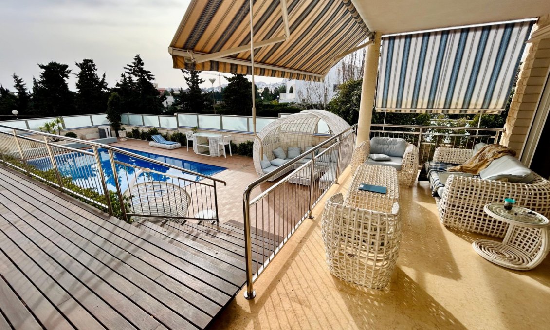 Resale - Villa -
Torrevieja - Costa Blanca