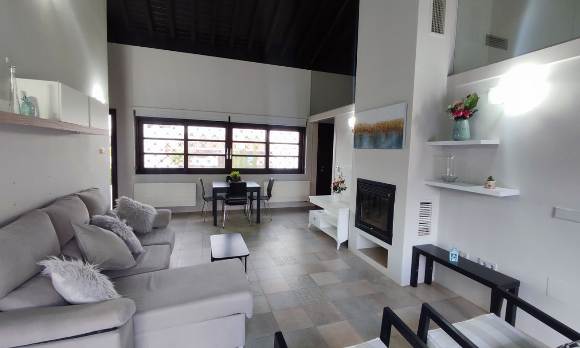 Resale - Villa -
Peraleja Golf - Inland