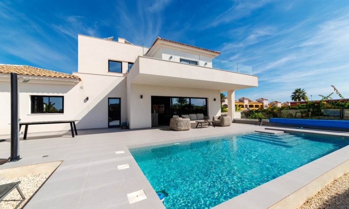 Wiederverkauf - Villa -
Los Montesinos - Costa Blanca