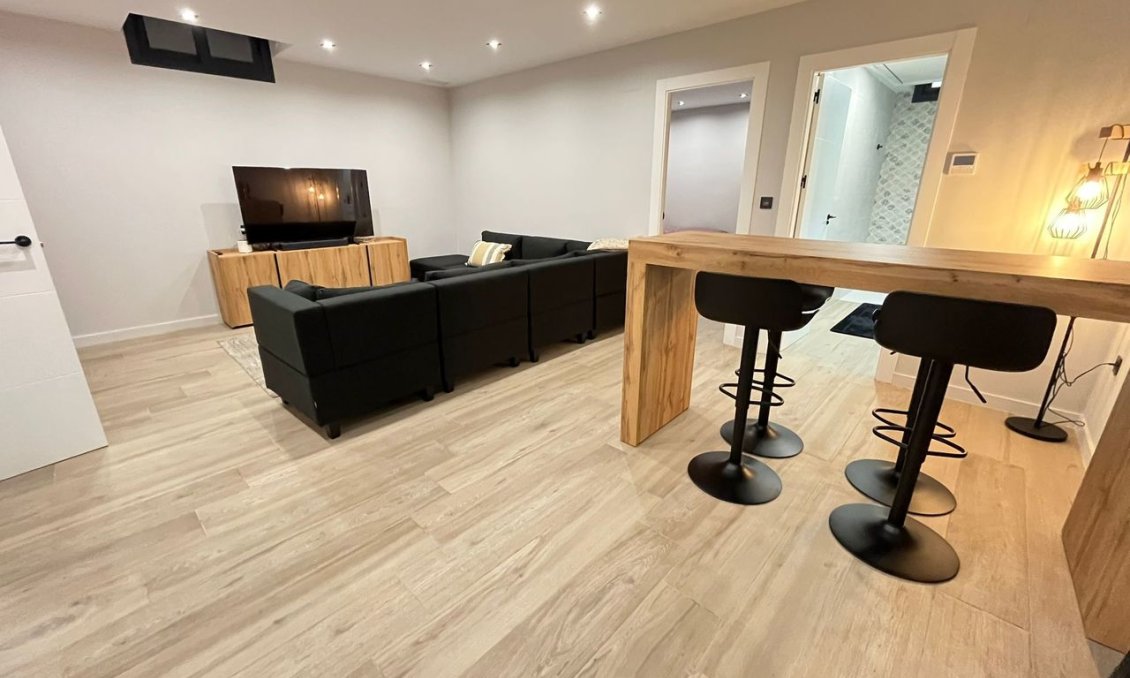 Wiederverkauf - Villa -
Punta Prima - Costa Blanca