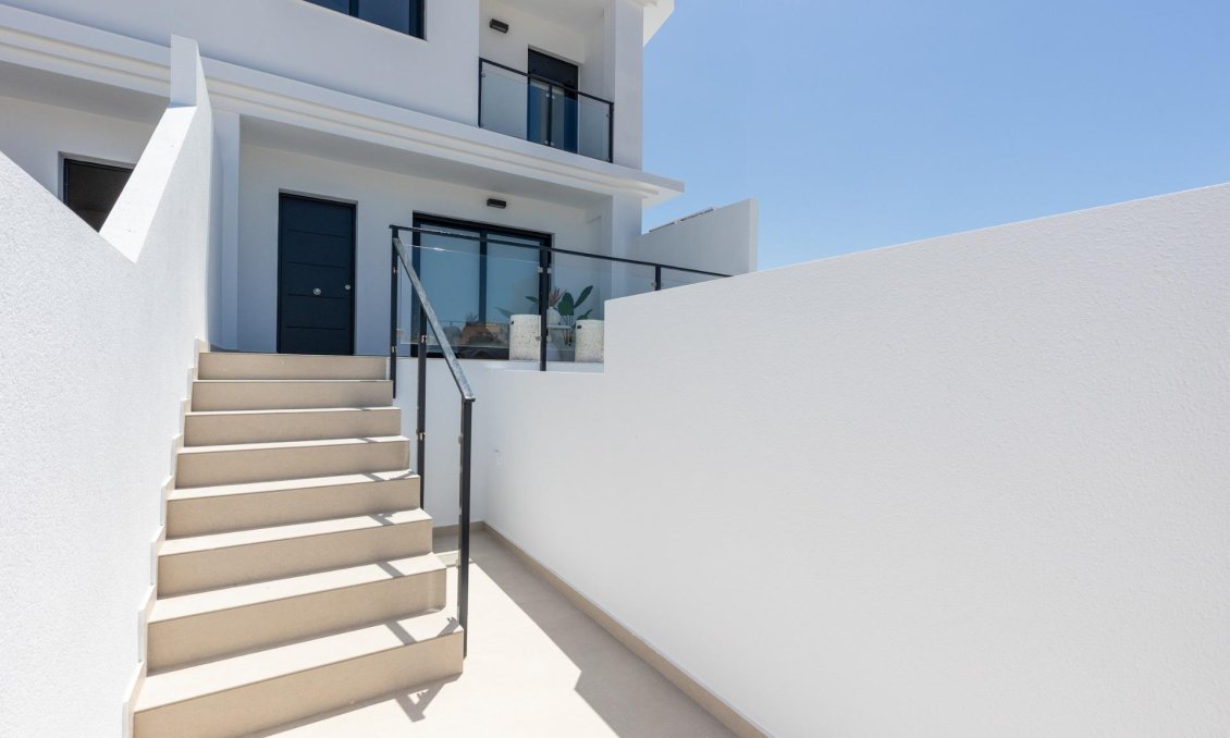 Neue Gebäude - Town House -
Rafal - pueblo