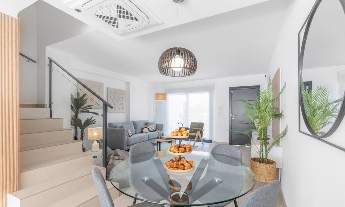 Neue Gebäude - Town House -
Rafal - pueblo